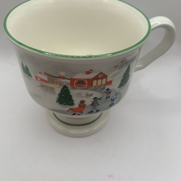 Sango Tea Cup VintageSilentNight
Green TrimLine Sledding,Skating Winter Scenes - Picture 3 of 7